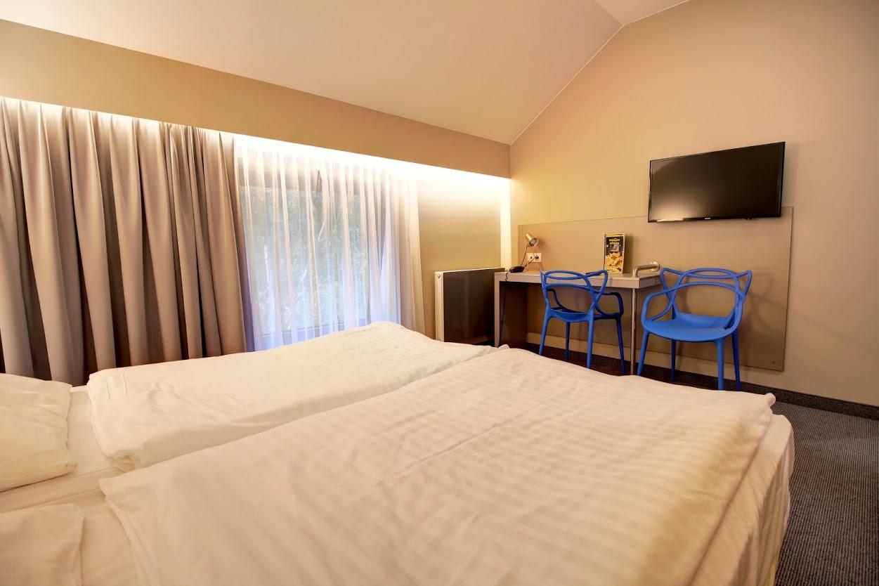 Auto Port Przytoczna Bed & Breakfast Nowa Niedrzwica Екстериор снимка